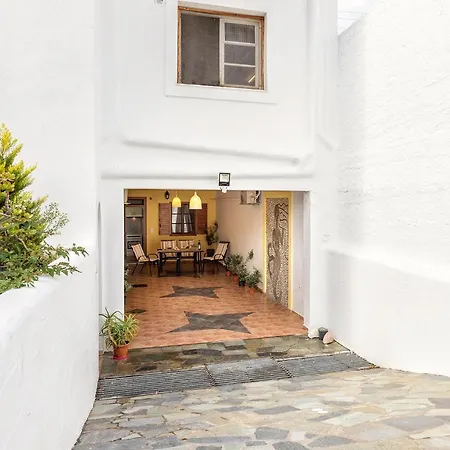 Cozy Parikia (Paros)